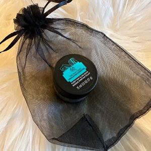 NEW•THE BODY SHOP•HIMALAYAN CHARCOAL PURIFYING GLOW MASK•